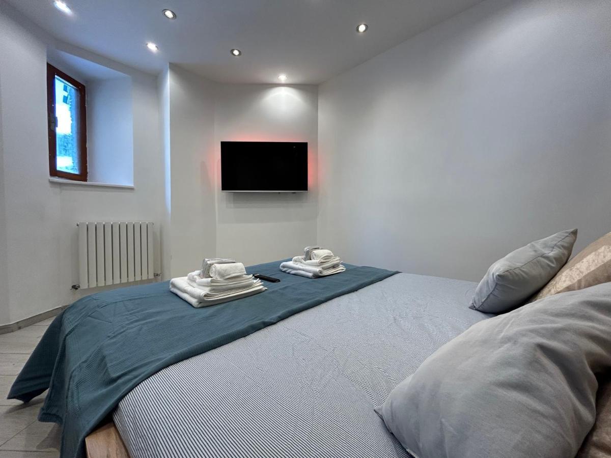 Terra Apartment - Ski In & Ski Out - Cerviniaholidays-Com Breuil-Cervinia Exteriör bild