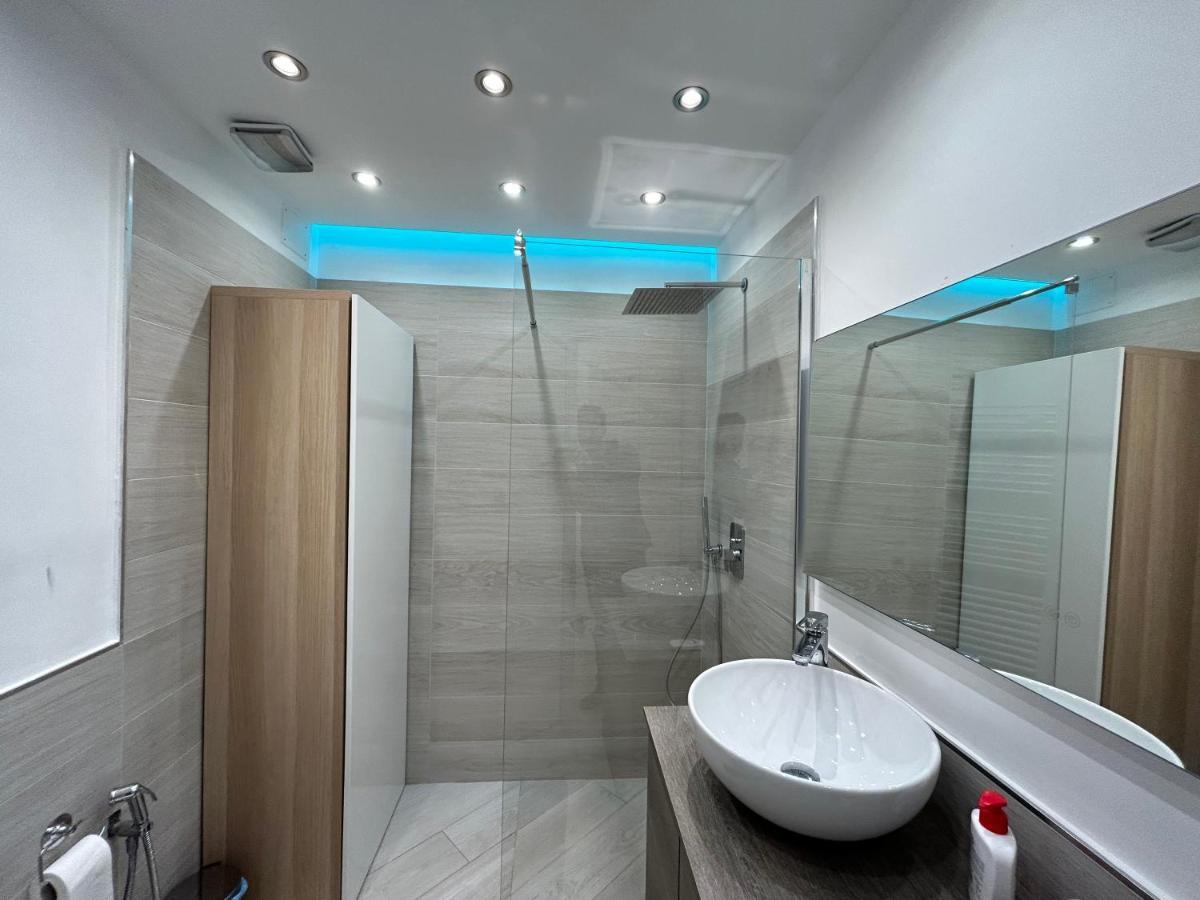 Terra Apartment - Ski In & Ski Out - Cerviniaholidays-Com Breuil-Cervinia Exteriör bild